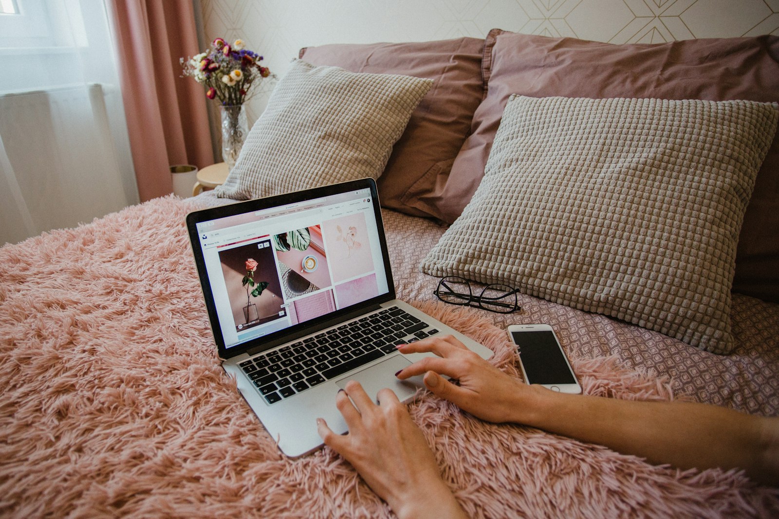 A shopper browsing Etsy on a laptop
