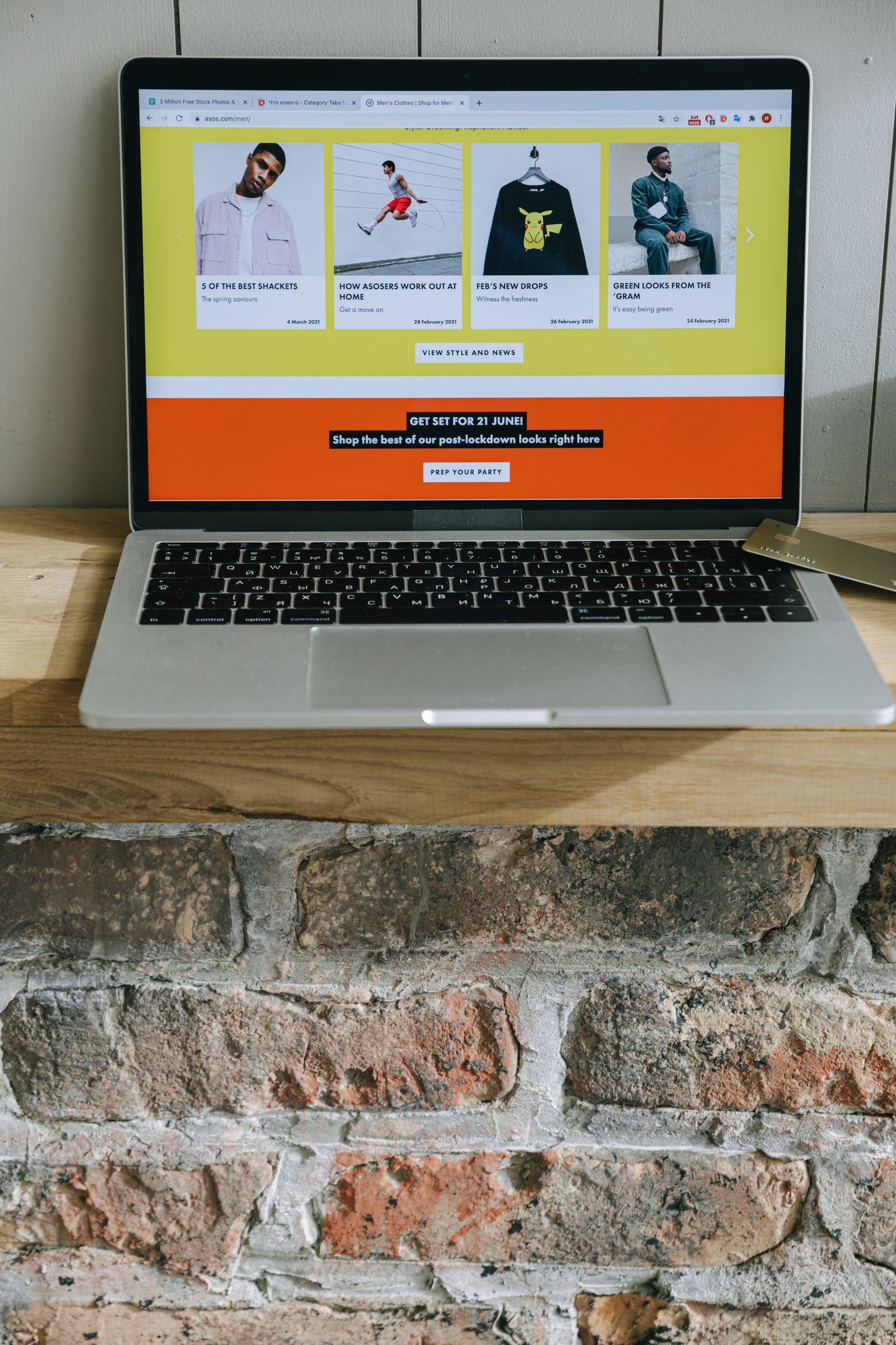 Building your own branded store, like Shopify