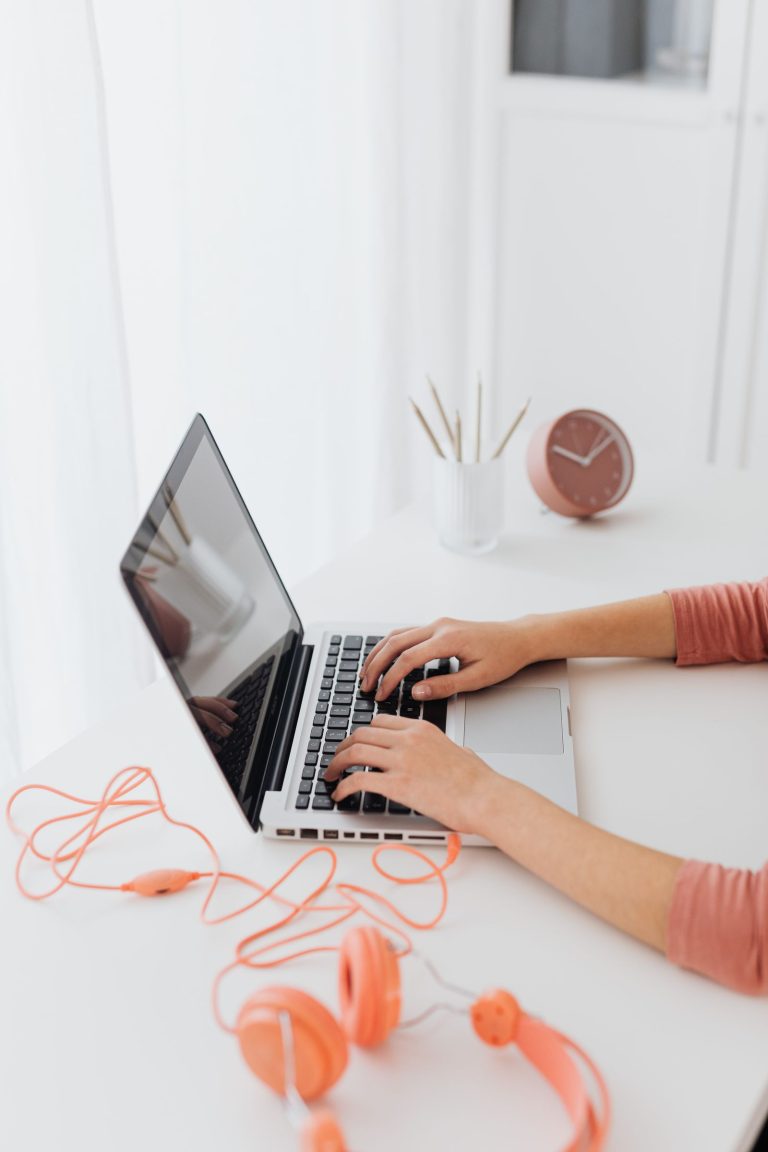How to Sell Digital Downloads on Etsy (2026 Guide)