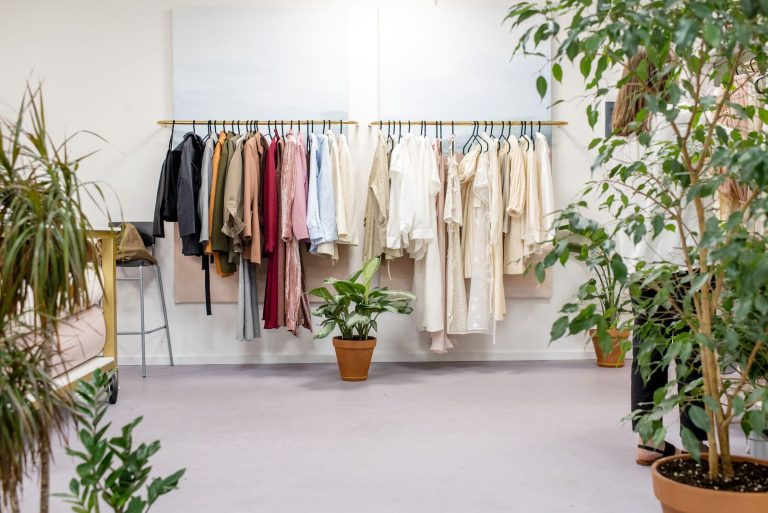 What Sells Best on Poshmark? 7,961 Sold Listings